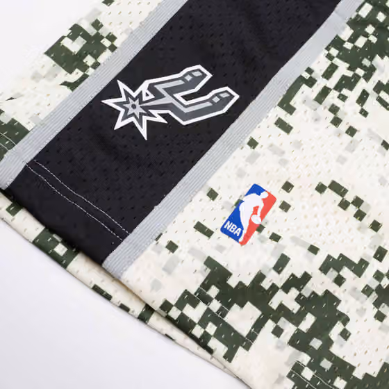 San Antonio Spurs 2013-14 Mitchell & Ness Swingman NBA Shorts Camo view 4