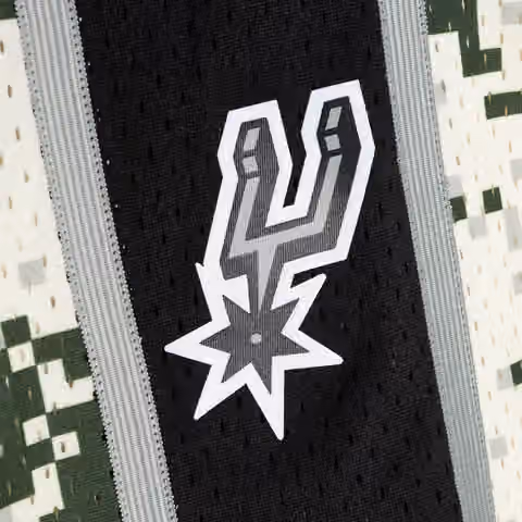 San Antonio Spurs 2013-14 Mitchell & Ness Swingman NBA Shorts Camo view 3