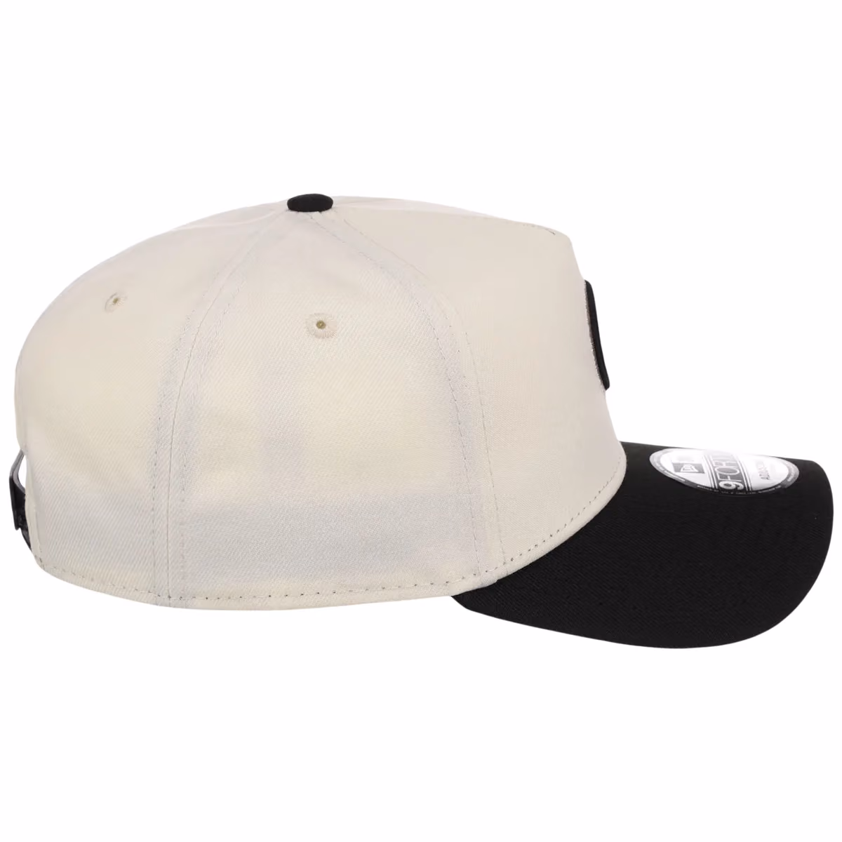 Chicago Cubs MLB Chrome x Black FASHION CORE New Era 9FORTY A-Frame detail view