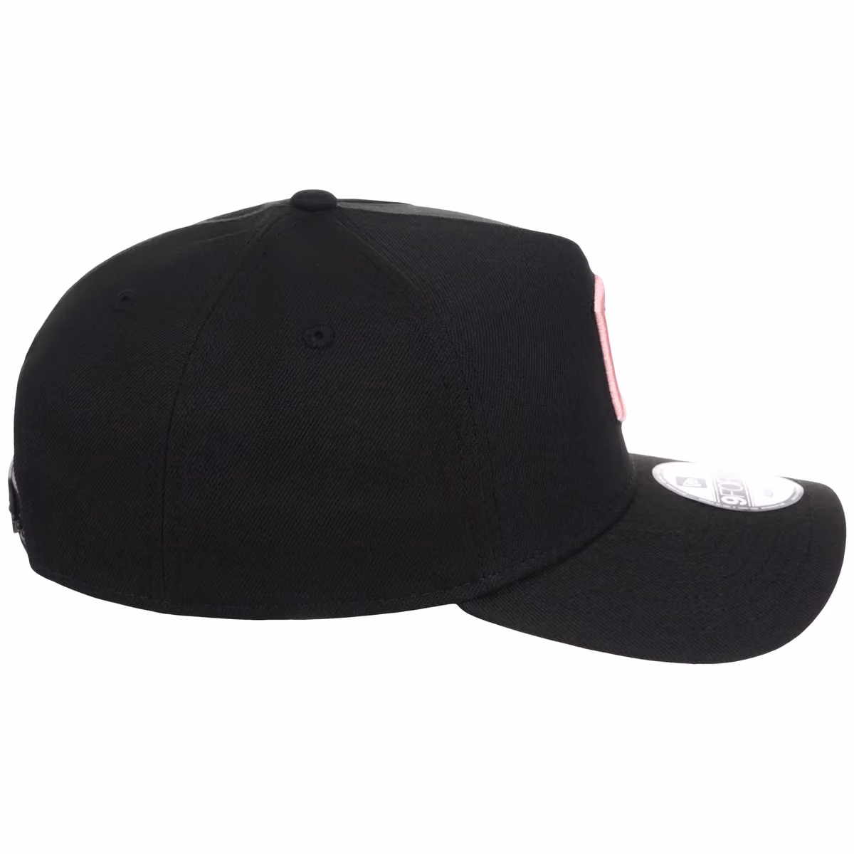 Cleveland Guardians MLB Black x Pink FASHION CORE New Era 9FORTY A-Frame detail view