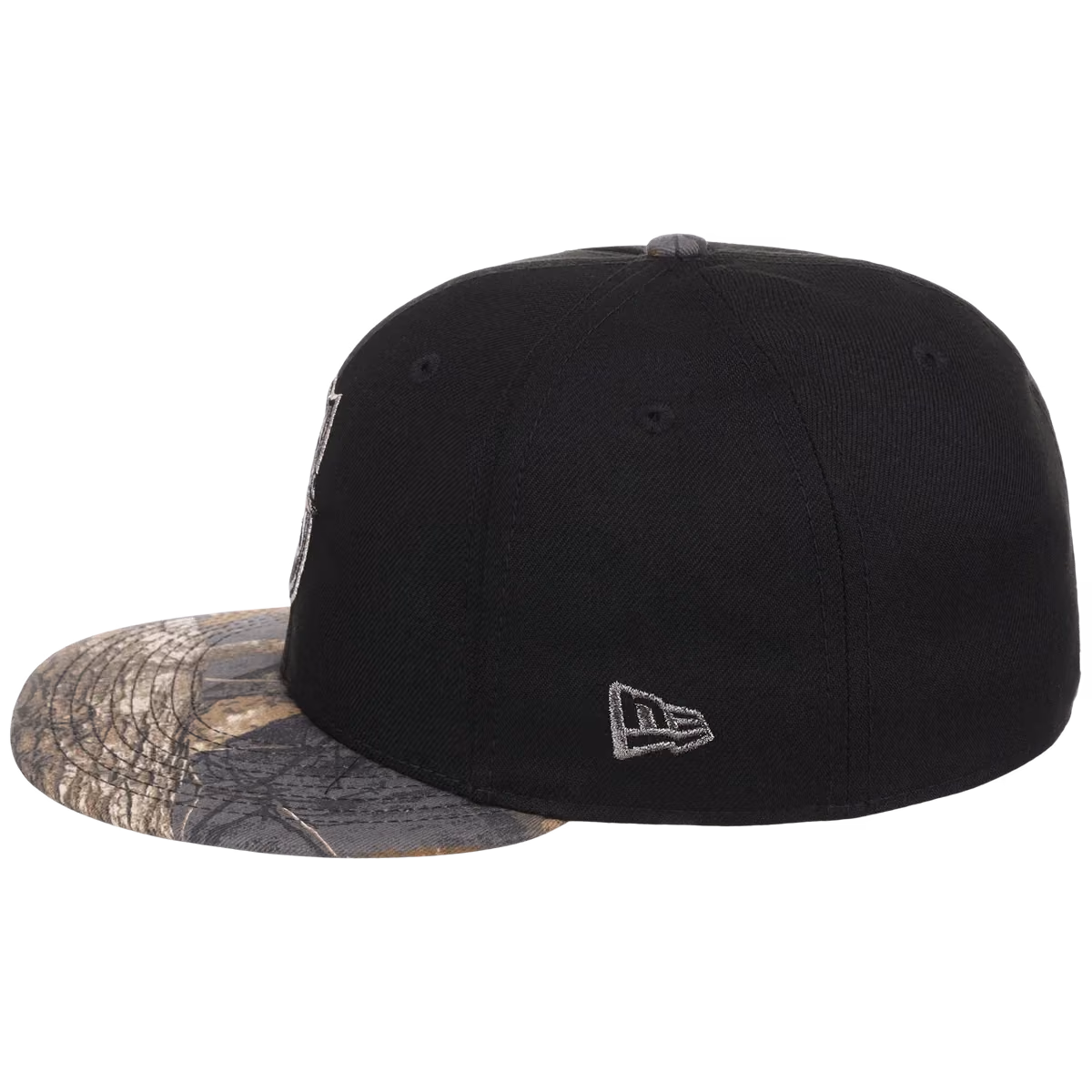 Seattle Mariners MLB Black Realtree Metallics New Era 59FIFTY detail view