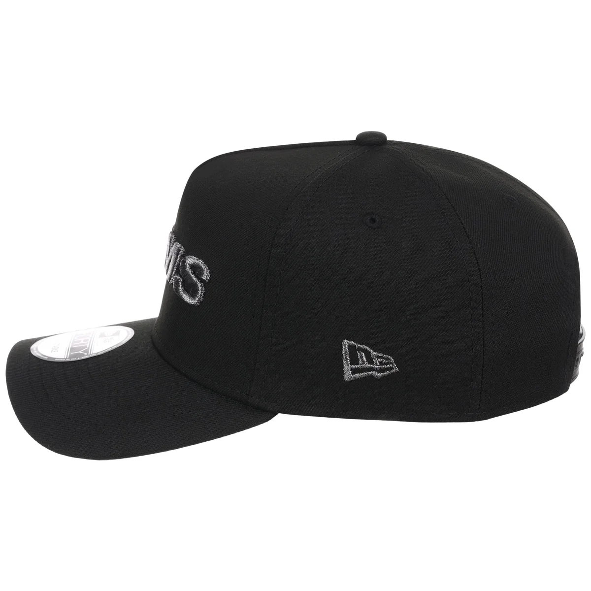 Los Angeles Rams NFL Liquid Titanium New Era 9FORTY detail view