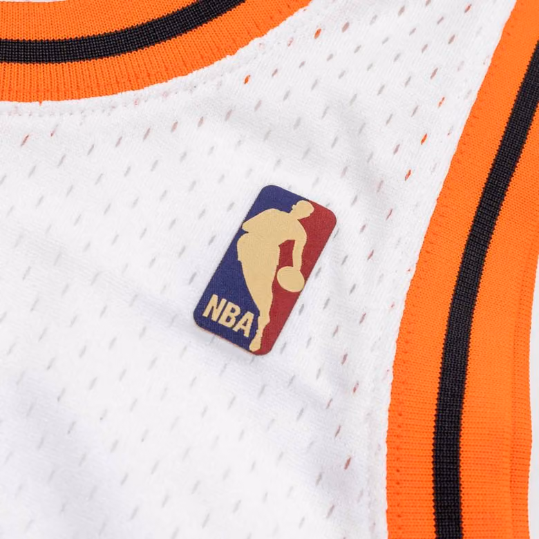 Carmelo Anthony #15 Denver Nuggets 2006-07 Mitchell & Ness Swingman NBA Jersey White view 4