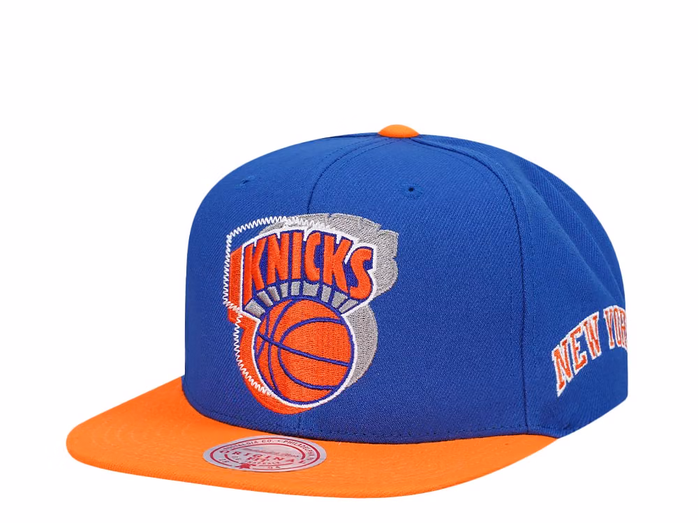 Mitchell & Ness New York Knicks Logo Blur Hardwood Classic Snapback Hat front