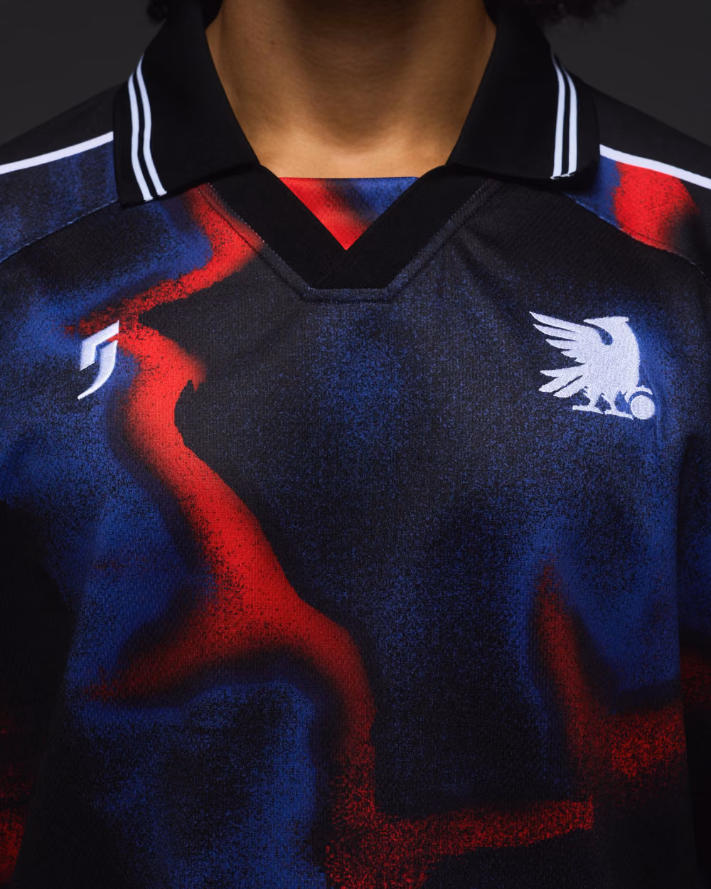 Jersevo Custom Personalized Japan Longsleeve Polo crest detail
