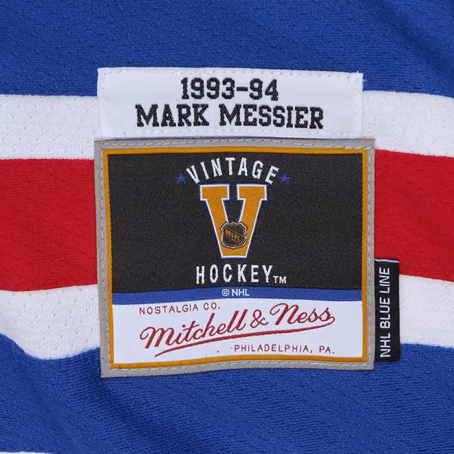 Mark Messier #11 New York Rangers 1993-94 Mitchell & Ness NHL Jersey White view 3