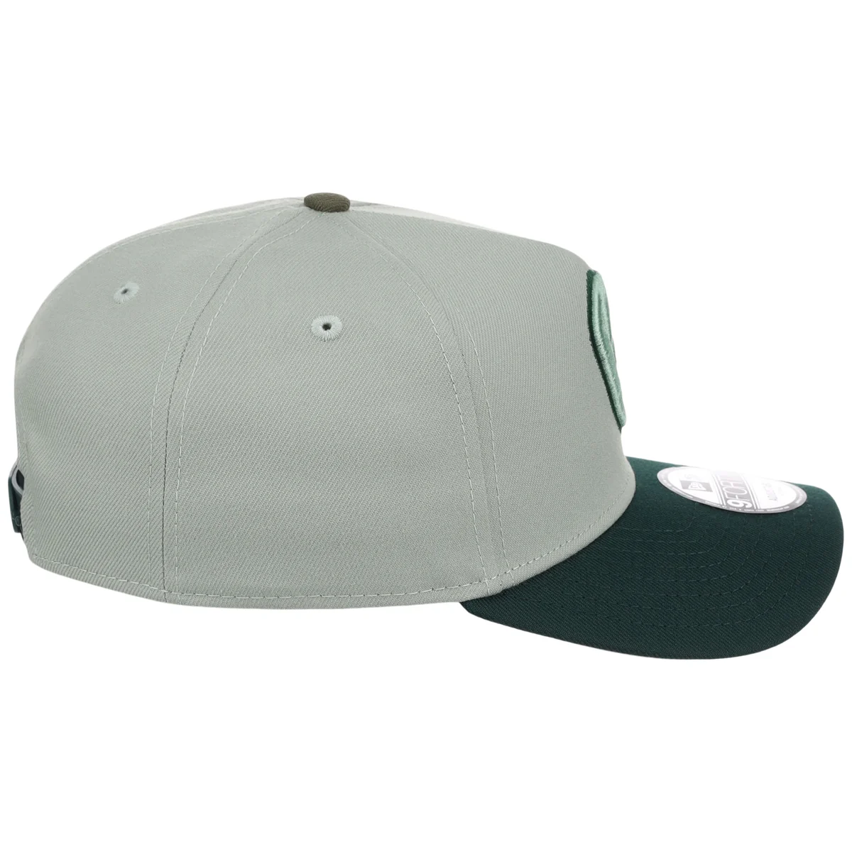Milwaukee Brewers MLB Everest x Dark Green FASHION CORE New Era 9FORTY A-Frame detail view