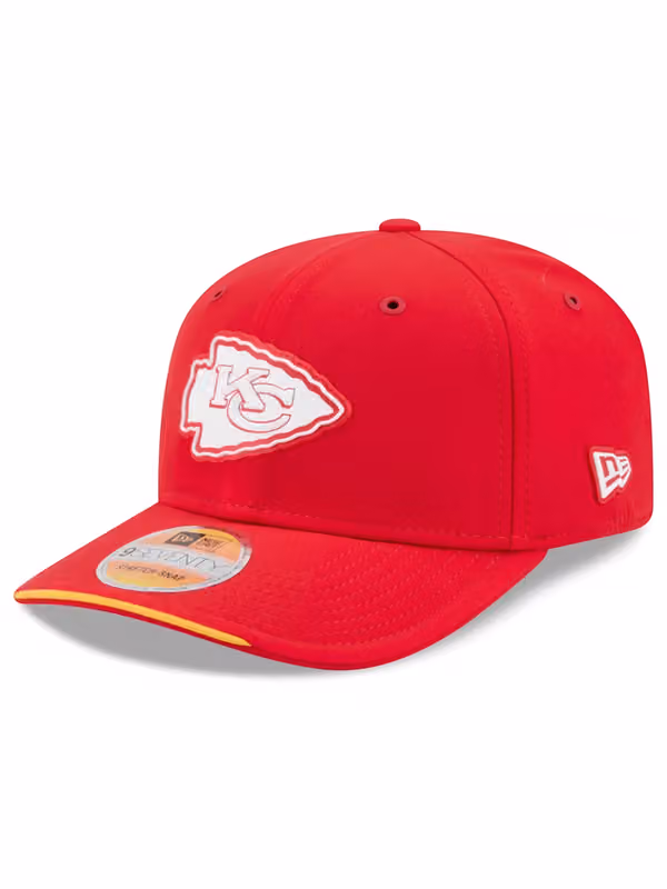 Kansas City Chiefs 2026 NFL Sideline 9SEVENTY Stretch-Snap Cap Red product photo