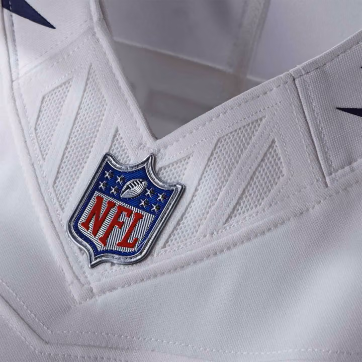 Lamar Jackson #8 Baltimore Ravens 2026 Stitched Limited NFL Jersey White view 4