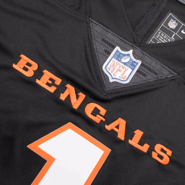 Ja'Marr Chase #1 Cincinnati Bengals Nike Vapor Untouchable Limited NFL Jersey Black view 5