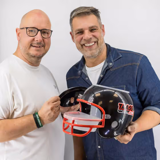 Football Snack Helmet (incl. NFL Sticker-Set) view 4