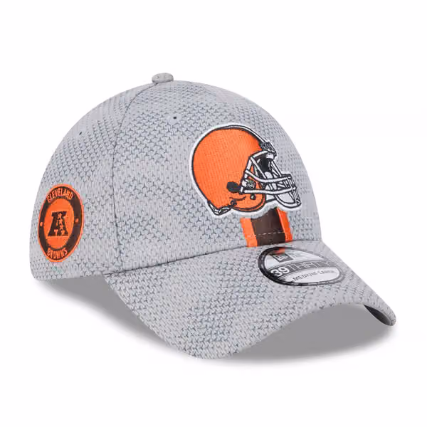 Cleveland Browns 2024 NFL Sideline New Era 39THIRTY Flex Cap Gray product photo