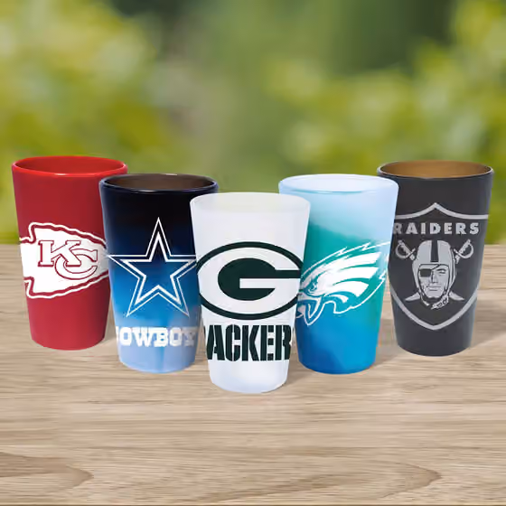 Atlanta Falcons Icicle Silicone NFL Pint Glass view 3