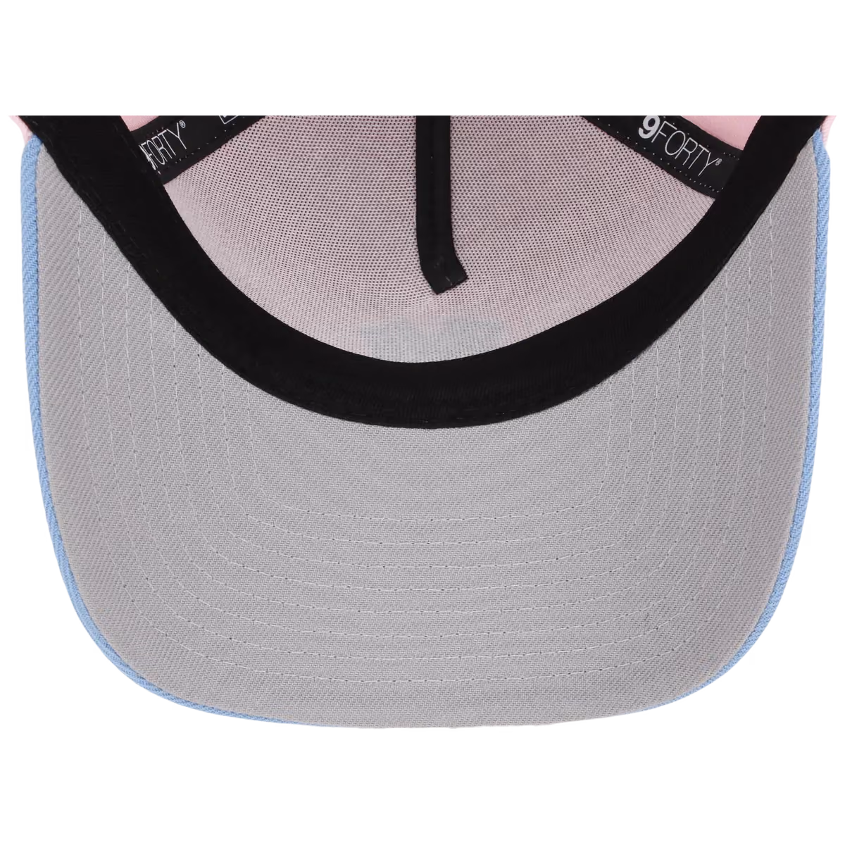 New York Yankees MLB Pink x Sky FASHION CORE New Era 9FORTY A-Frame back view