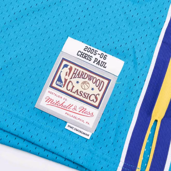 Chris Paul #3 New Orleans Hornets 2005-06 Mitchell & Ness Swingman NBA Jersey Teal view 3