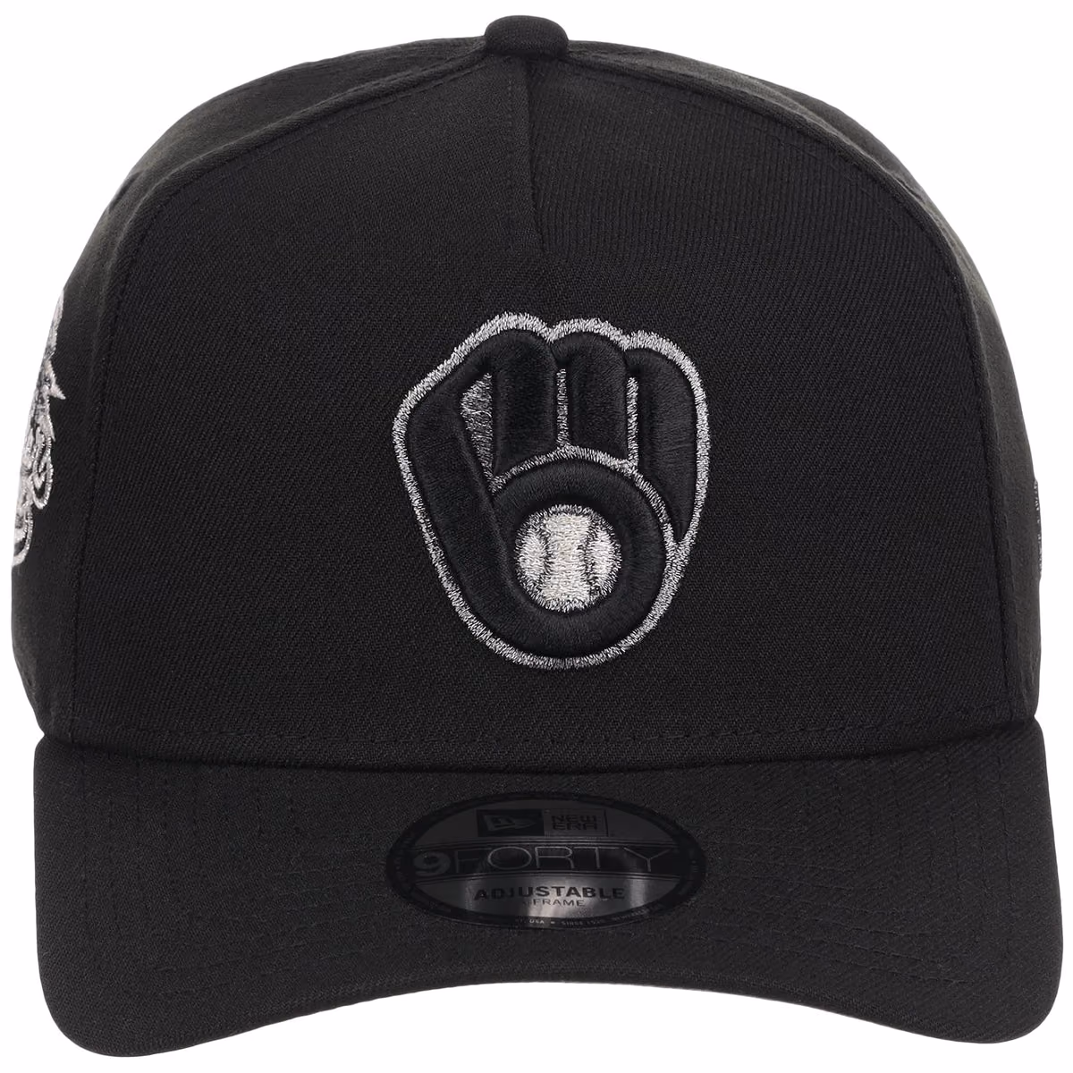 Milwaukee Brewers MLB Liquid Titanium New Era 9FORTY A-Frame detail view