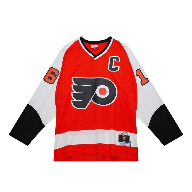 Bobby Clarke #16 Philadelphia Flyers 1974-75 Mitchell & Ness NHL Jersey view 2