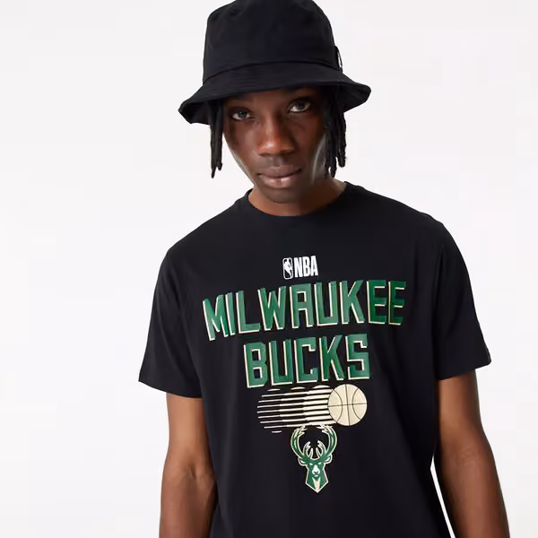 New Era Milwaukee Bucks Team Graphic Basketball T-Shirt Black view 3