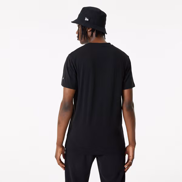 New Era Milwaukee Bucks Team Graphic Basketball T-Shirt Black view 2