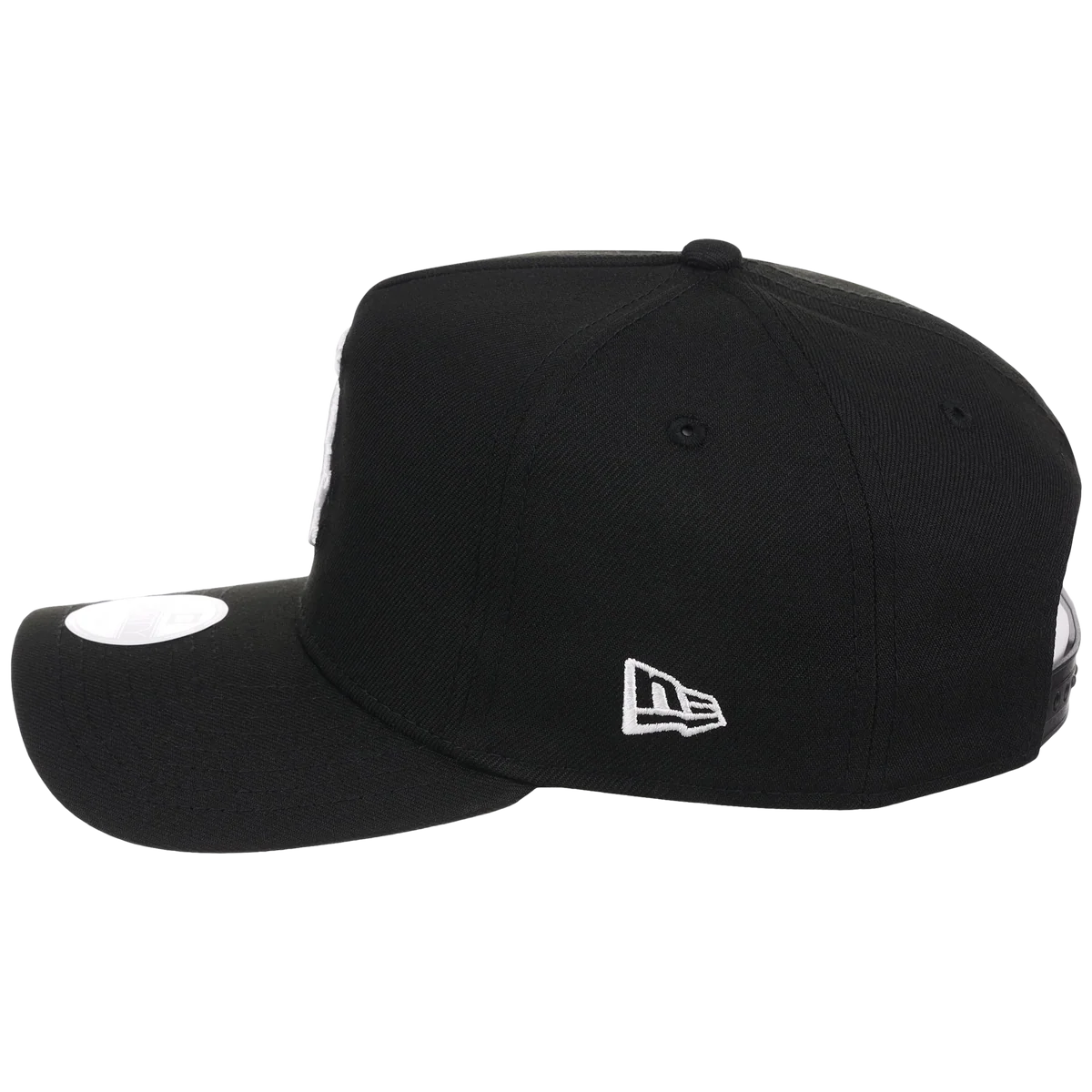 Chicago White Sox Women's New Era 9FORTY Black A-Frame detail view