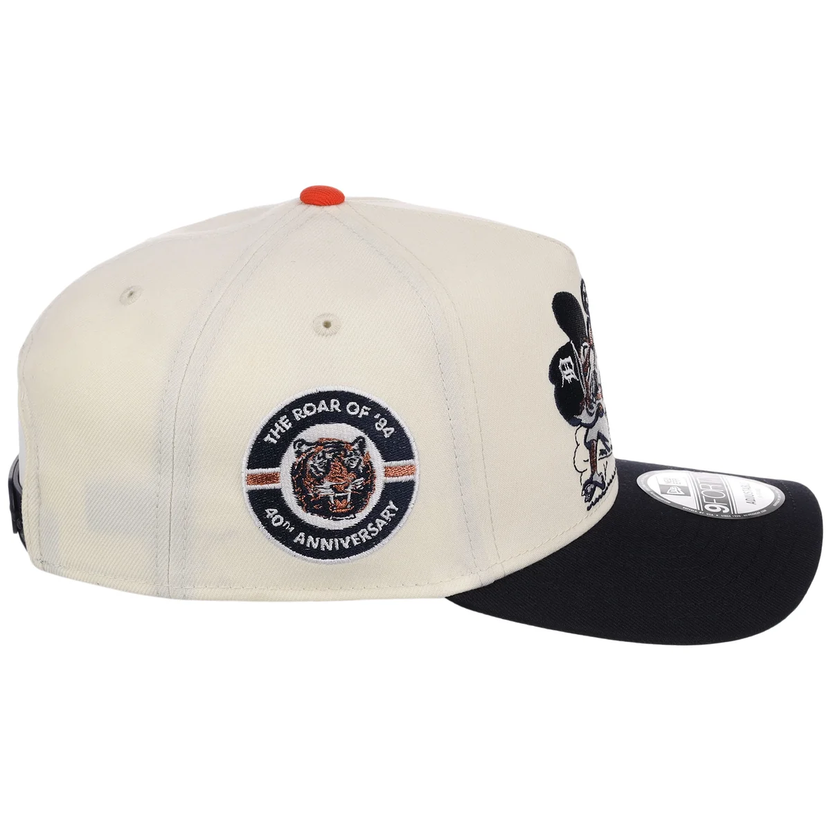 Detroit Tigers Friday Flux New Era 59FIFTY (Chrome/Navy) detail view