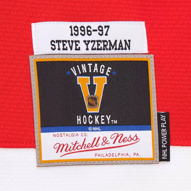 Steve Yzerman #19 Detroit Red Wings 1996-97 Premium Power Play NHL Jersey Red view 3