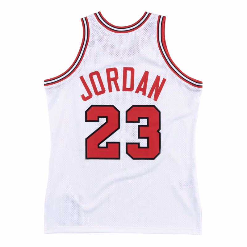 Michael Jordan #23 Chicago Bulls 1991-92 Authentic NBA Jersey White view 2