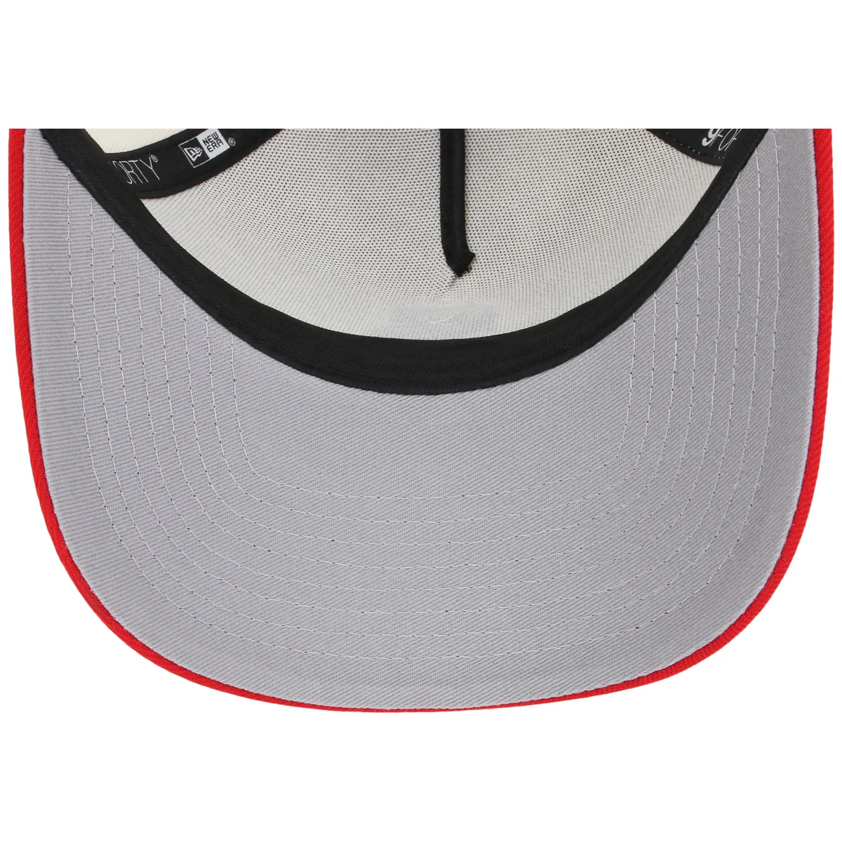 New York Yankees MLB Chrome x Red FASHION CORE New Era 9FORTY A-Frame back view