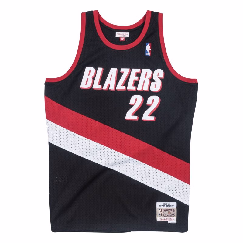 Clyde Drexler #22 Portland Trail Blazers 1991-92 Mitchell & Ness Swingman NBA Jersey Black view 1