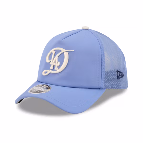 Los Angeles Dodgers 2026 MLB City Connect 9FORTY APEX Trucker Cap Blue product photo