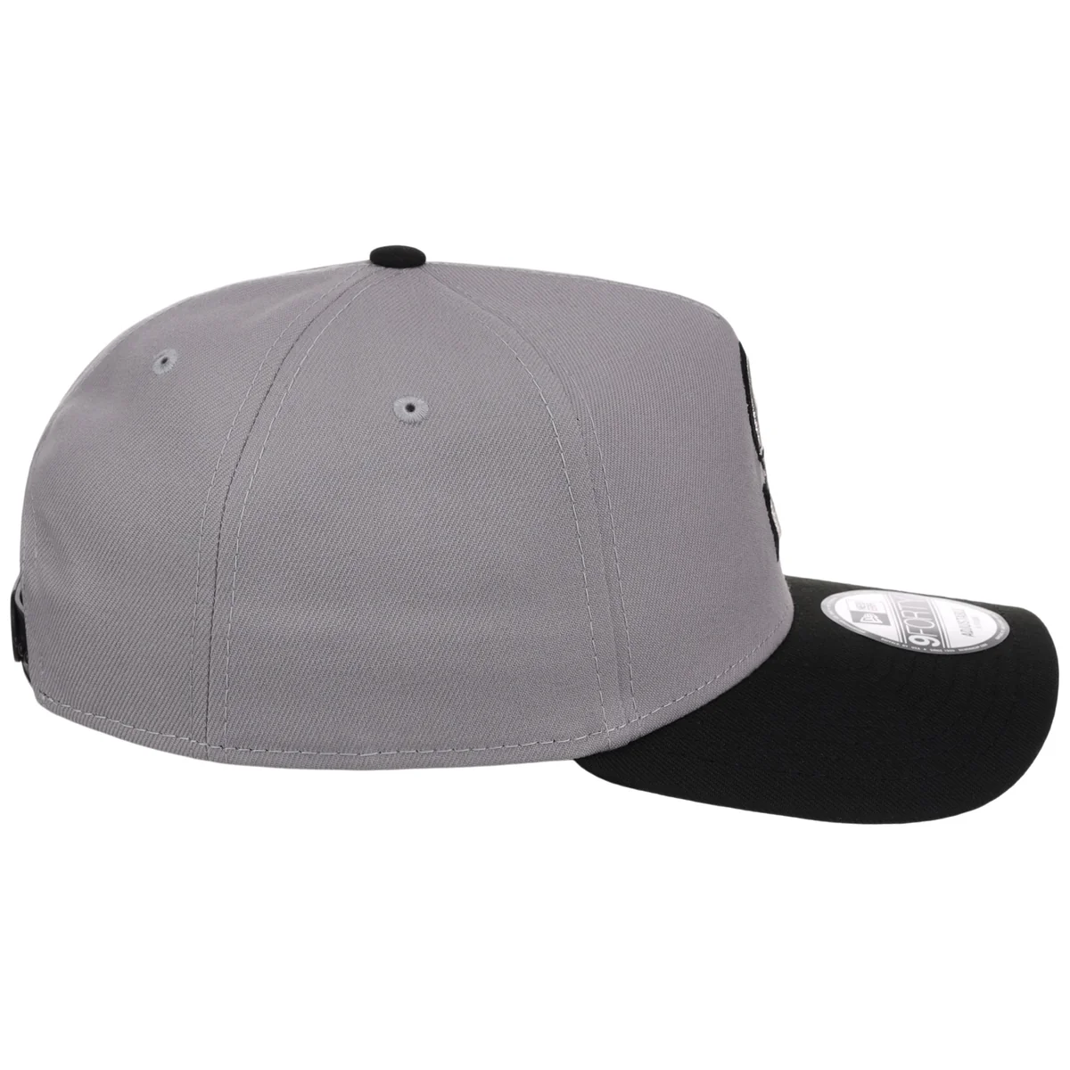 Seattle Mariners MLB Gray x Black FASHION CORE New Era 9FORTY A-Frame detail view