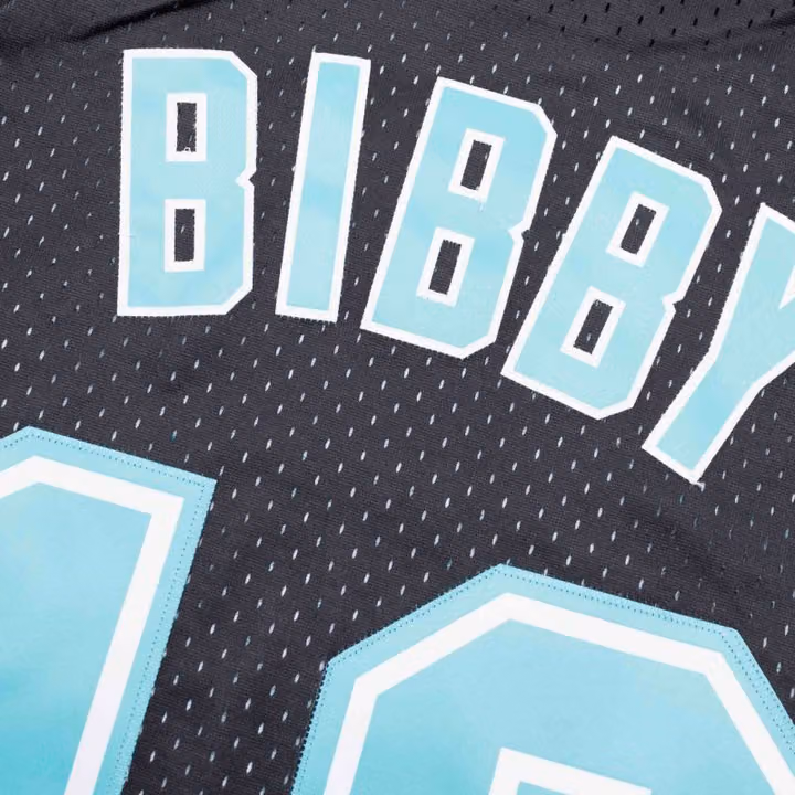 Mike Bibby #10 Vancouver Grizzlies Black Mitchell & Ness Swingman NBA Jersey view 3