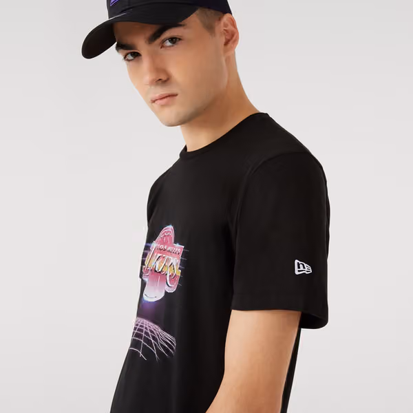 Los Angeles Lakers Futuristic New Era NBA T-Shirt Black view 3