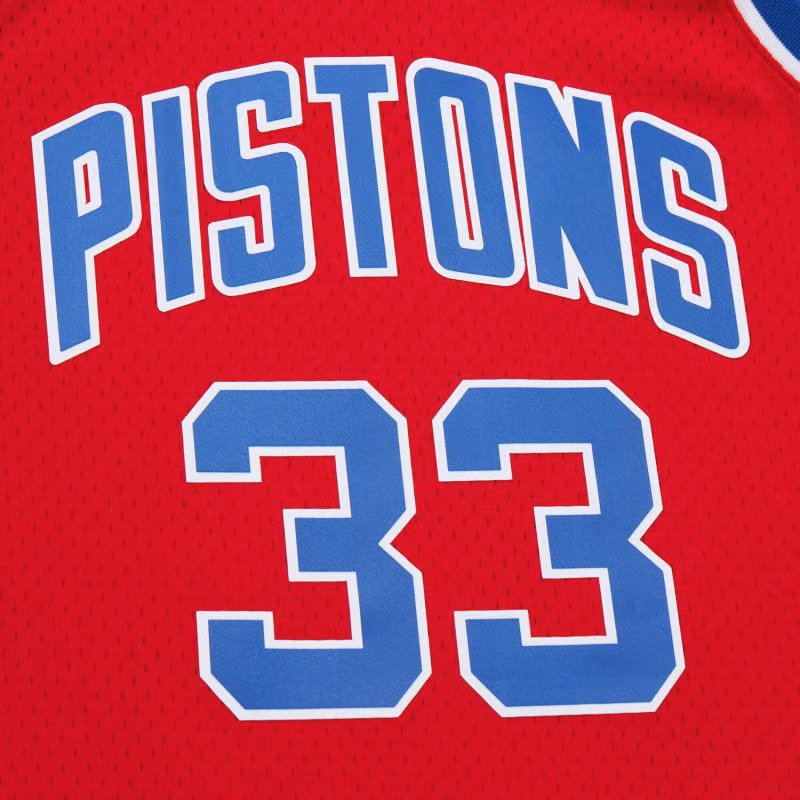 Grant Hill #33 Detroit Pistons 1994-95 Mitchell & Ness Swingman NBA Jersey Red view 4