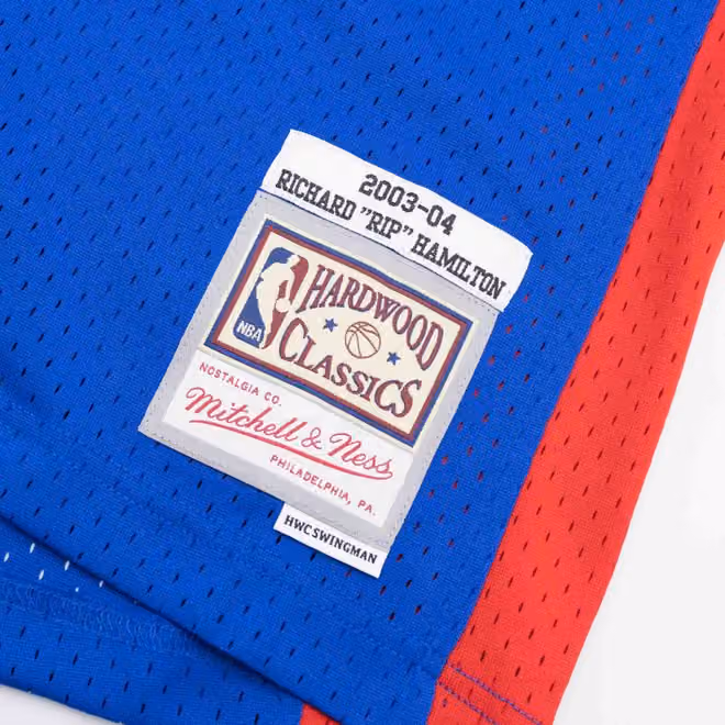 Rip Hamilton #32 Detroit Pistons 2003-04 Mitchell & Ness Swingman NBA Jersey Blue view 3