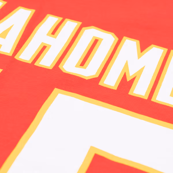 Patrick Mahomes #15 Kansas City Chiefs Iconic Player NFL T-Shirt Red view 4