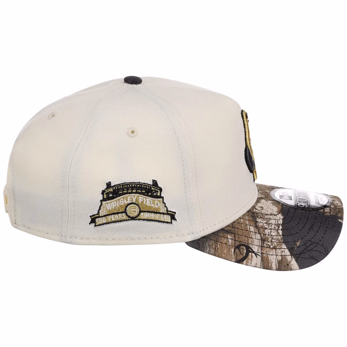 Chicago Cubs MLB Black Realtree Chrome New Era 9FORTY detail view