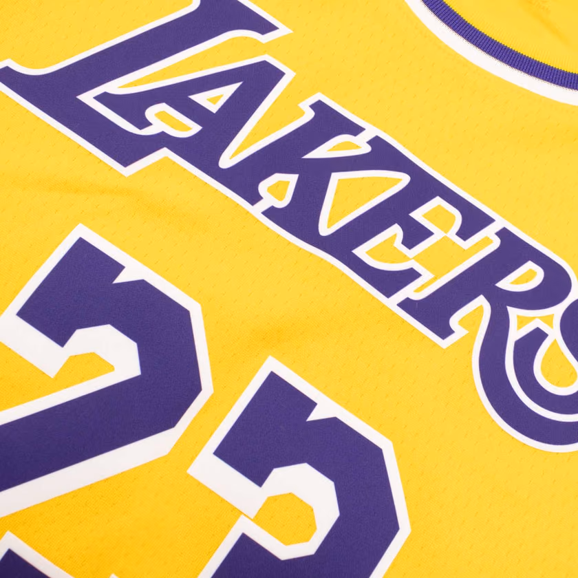 LeBron James #23 Los Angeles Lakers Nike Swingman NBA Jersey Yellow (YOUTH) view 4