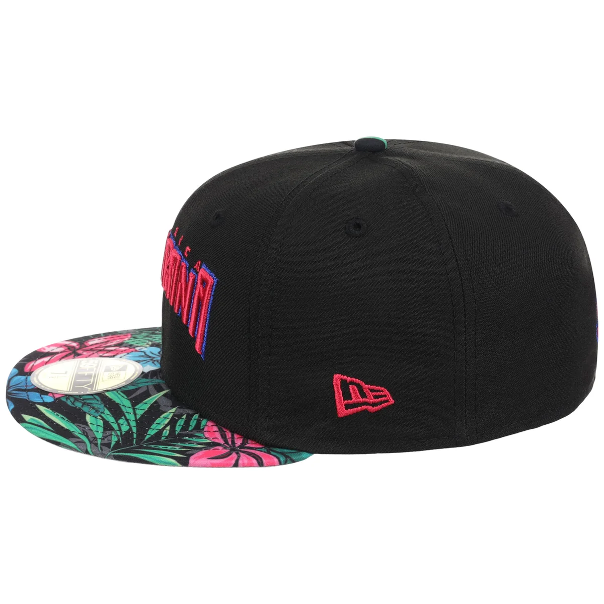 Crown the Country: Dominican Republic New Era 59FIFTY (Black/Floral) 'República Dominicana' detail view