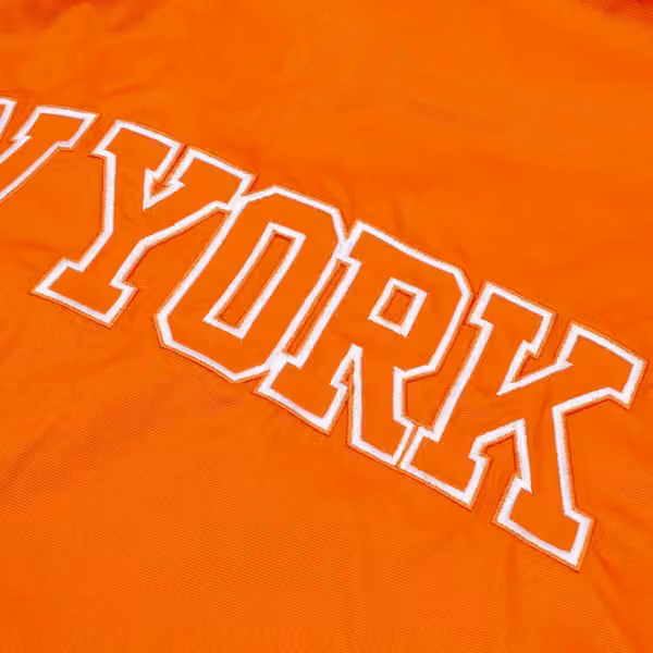 New York Knicks Courtside Snap NBA Jacket (WOMEN'S) view 3