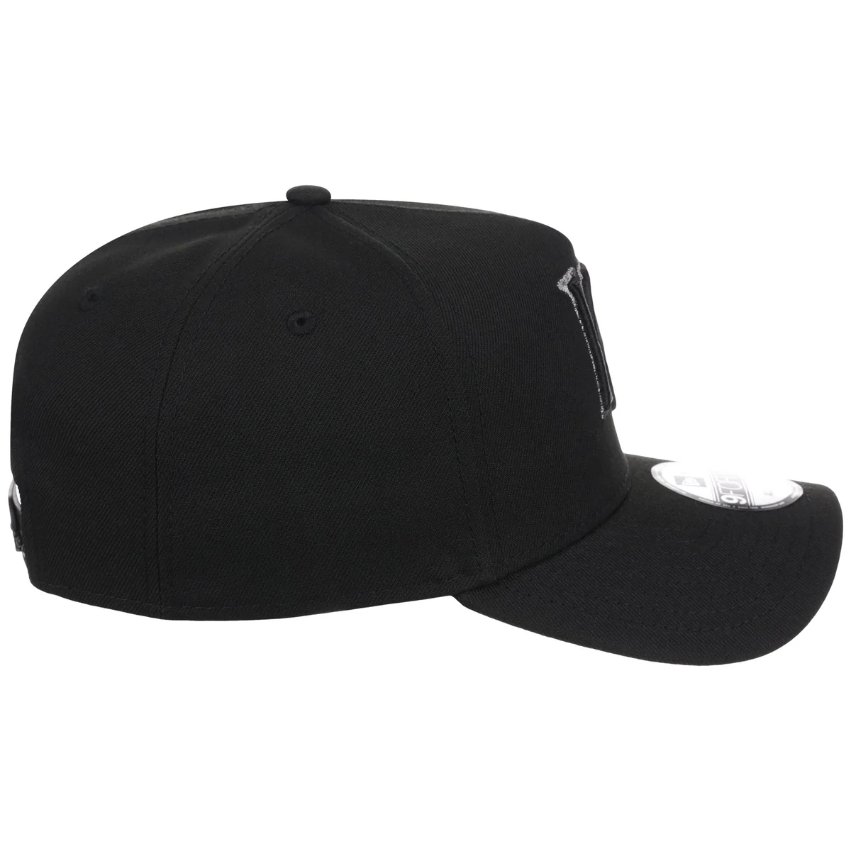 Kansas City Royals MLB Black x Pewter FASHION CORE New Era 9FORTY A-Frame detail view