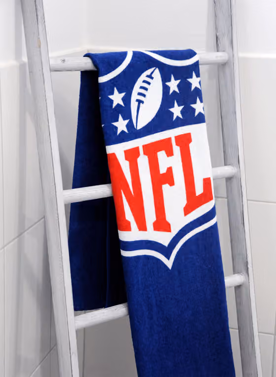 NFL Shield Velours Bath Towel view 3
