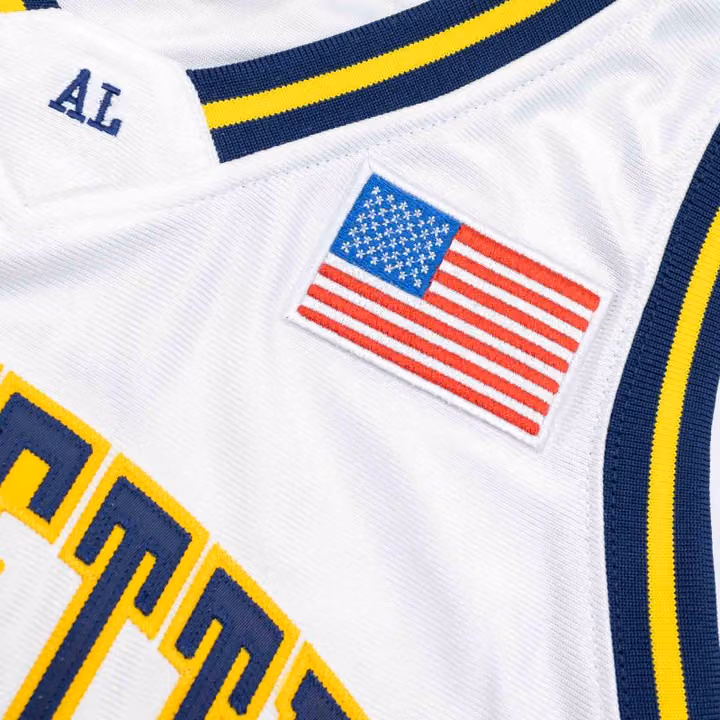 Dwyane Wade #3 Marquette University 2002-03 Authentic NCAA Jersey White view 4
