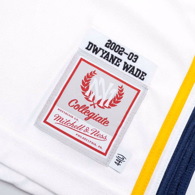 Dwyane Wade #3 Marquette University 2002-03 Authentic NCAA Jersey White view 3