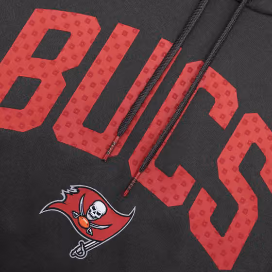 Tampa Bay Buccaneers 2022 NFL On-Field Sideline Nike Therma-FIT Hoodie view 3