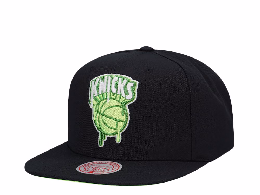 Mitchell & Ness New York Knicks Slime Drip Hardwood Classic Snapback Hat front