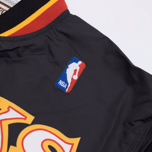 Atlanta Hawks 1995-1996 Authentic Mitchell & Ness Warm Up NBA Jacket view 5