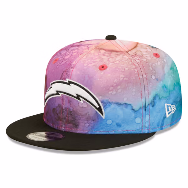 Los Angeles Chargers 2022 NFL On-Field Crucial Catch New Era 9FIFTY Snapback Cap product photo