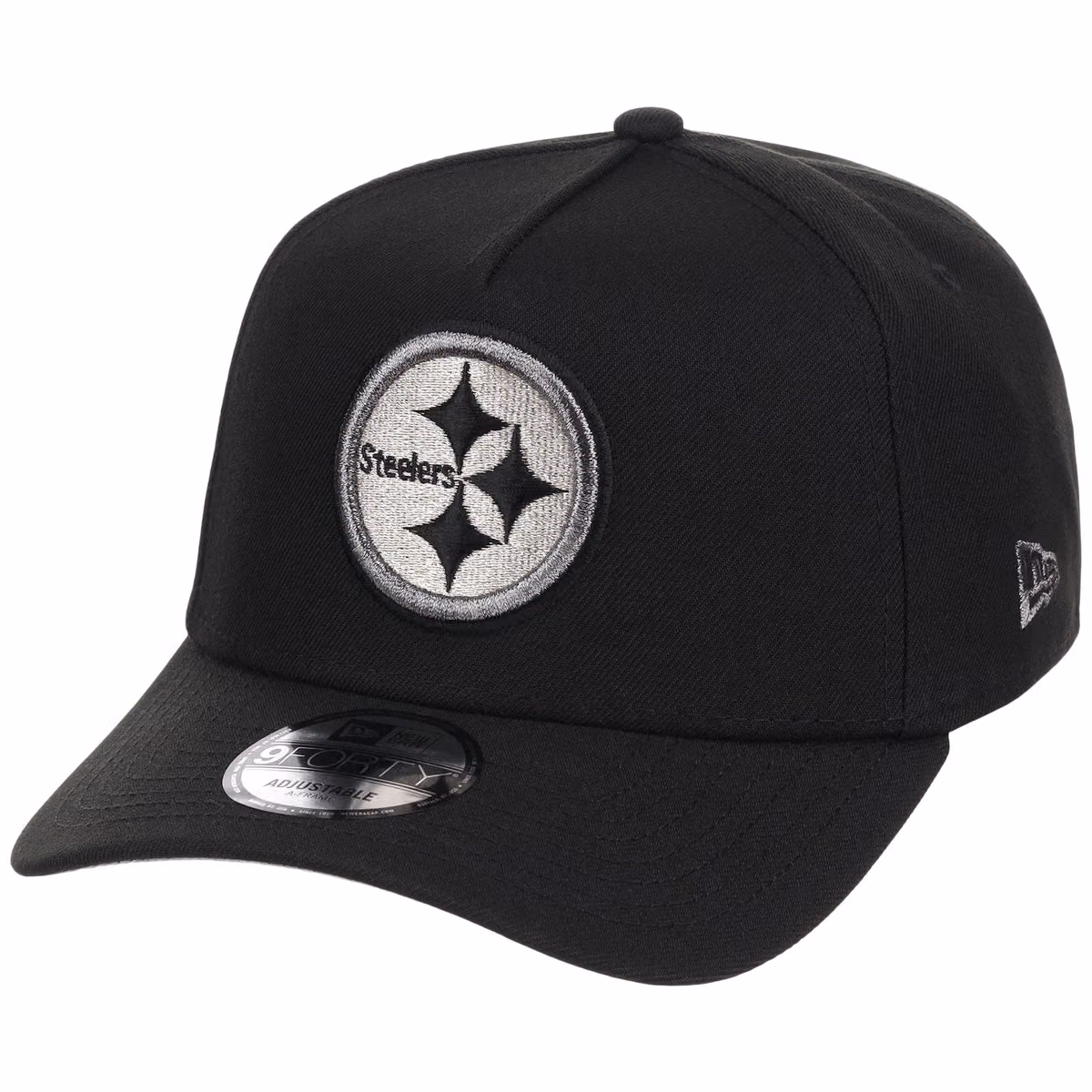 Pittsburgh Steelers NFL Liquid Titanium New Era 9FORTY detail view