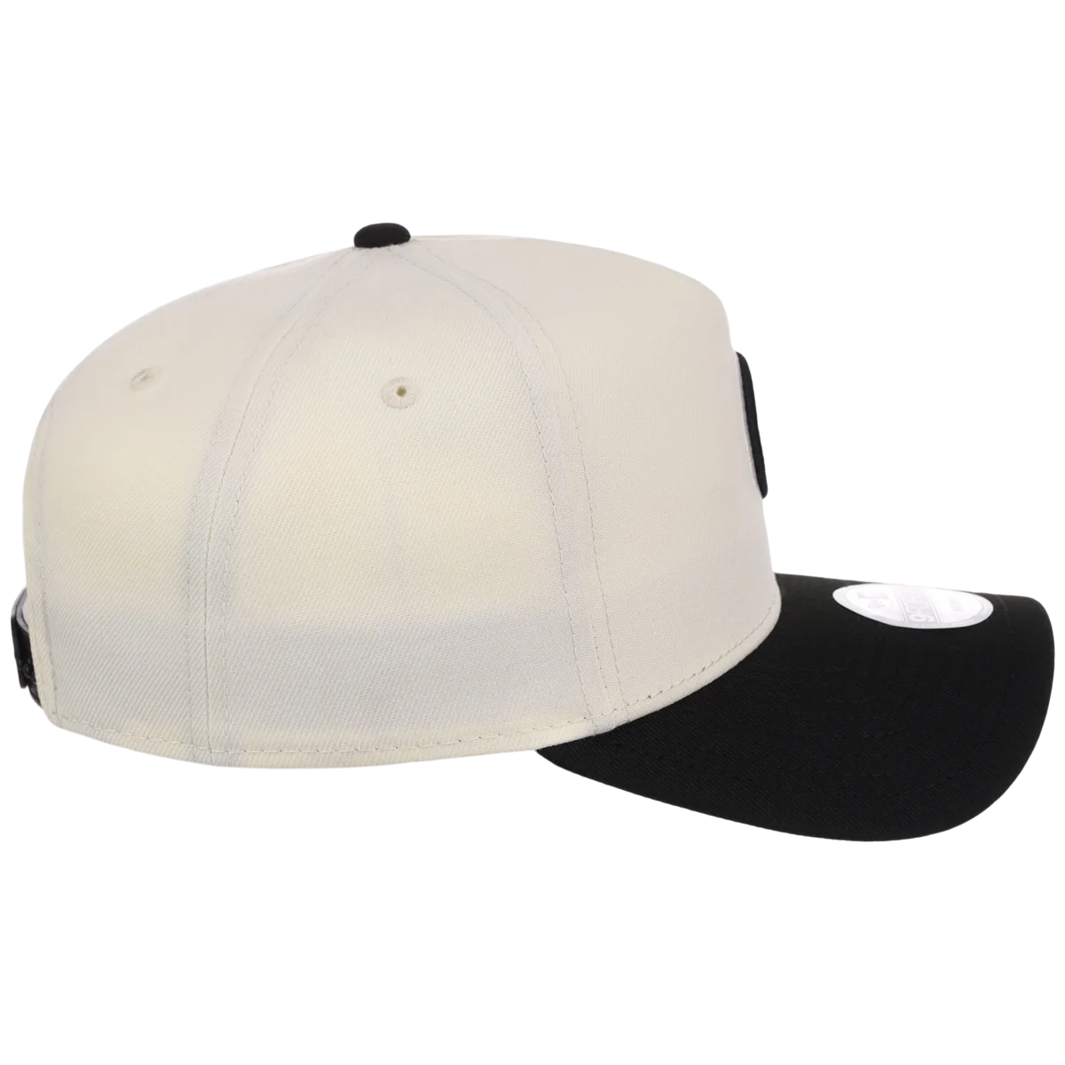 Chicago Cubs Women's New Era 9FORTY Chrome x Black A-Frame detail view